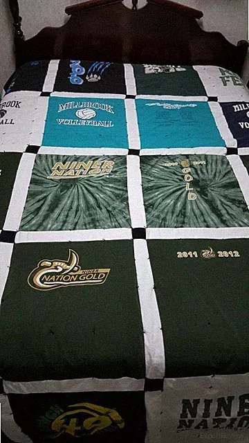 Custom T-Shirt Quilts & Throws